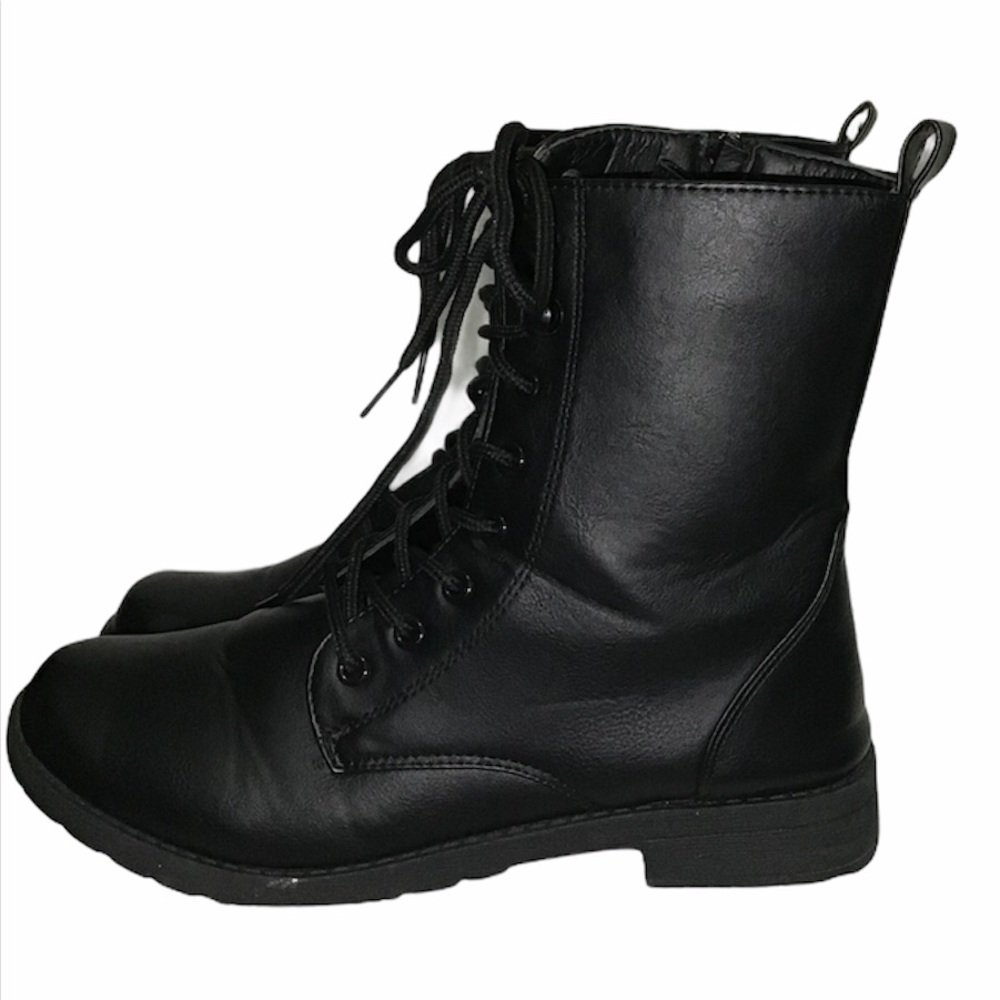 Women’s Black Bombat Boots Size 8